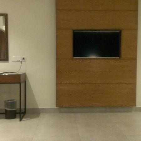 Regent Plaza Hotel&Convention Center Karachi Buitenkant foto